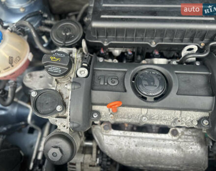 Синий Шкода Фабия, объемом двигателя 1.6 л и пробегом 205 тыс. км за 5150 $, фото 21 на Automoto.ua