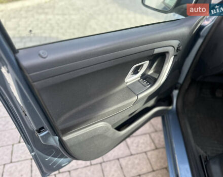 Синий Шкода Фабия, объемом двигателя 1.6 л и пробегом 205 тыс. км за 5150 $, фото 10 на Automoto.ua