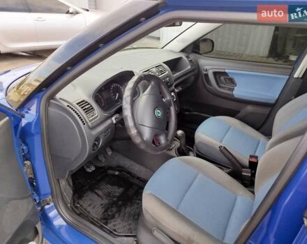 Шкода Фабия 2008 в Гайвороне на Automoto.ua Синий Шкода Фабия, объемом двигателя 1.2 л и пробегом 222 тыс. км за 4250 $, фото 1 на Automoto.ua