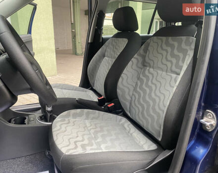 Синій Шкода Фабія, об'ємом двигуна 1.39 л та пробігом 183 тис. км за 5100 $, фото 21 на Automoto.ua