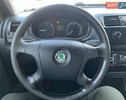 Синій Шкода Фабія, об'ємом двигуна 1.42 л та пробігом 280 тис. км за 4350 $, фото 18 на Automoto.ua