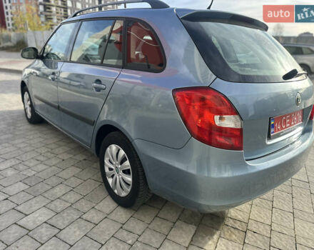 Синий Шкода Фабия, объемом двигателя 1.6 л и пробегом 205 тыс. км за 5150 $, фото 8 на Automoto.ua