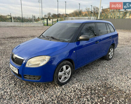 Синій Шкода Фабія, об'ємом двигуна 1.42 л та пробігом 280 тис. км за 4350 $, фото 2 на Automoto.ua