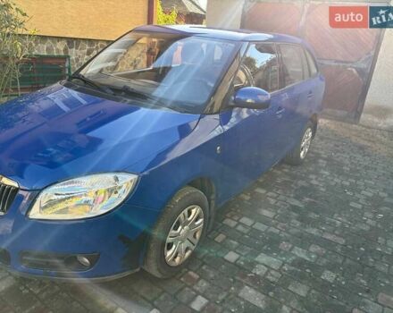 Синий Шкода Фабия, объемом двигателя 1.4 л и пробегом 190 тыс. км за 5500 $, фото 3 на Automoto.ua