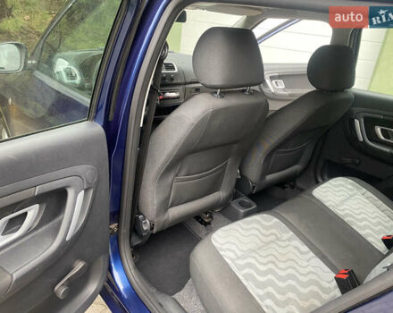 Синій Шкода Фабія, об'ємом двигуна 1.39 л та пробігом 183 тис. км за 5100 $, фото 23 на Automoto.ua