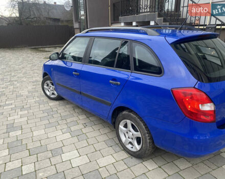 Синий Шкода Фабия, объемом двигателя 1.2 л и пробегом 189 тыс. км за 4300 $, фото 3 на Automoto.ua