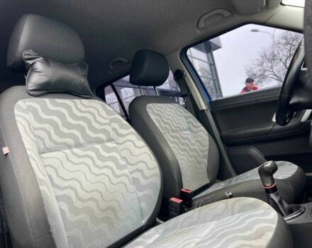 Синій Шкода Фабія, об'ємом двигуна 1.6 л та пробігом 230 тис. км за 6800 $, фото 19 на Automoto.ua