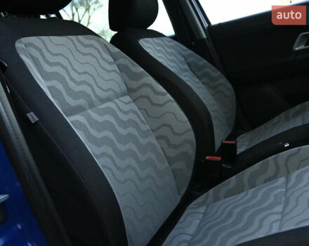 Синий Шкода Фабия, объемом двигателя 1.39 л и пробегом 178 тыс. км за 5950 $, фото 34 на Automoto.ua