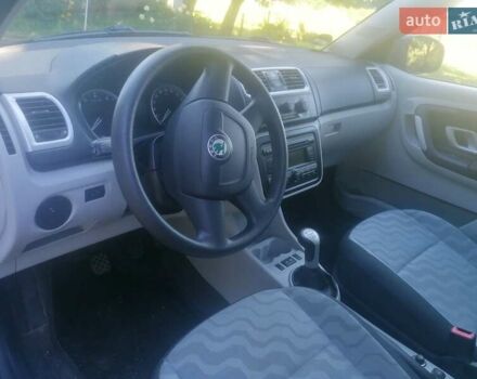 Синий Шкода Фабия, объемом двигателя 1.39 л и пробегом 167 тыс. км за 5500 $, фото 19 на Automoto.ua