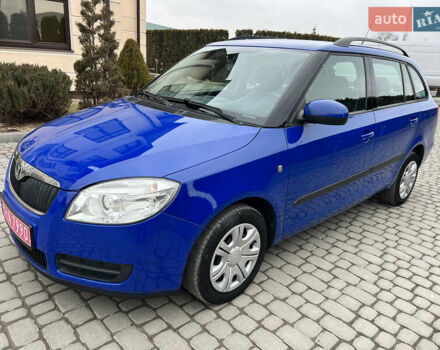 Синий Шкода Фабия, объемом двигателя 1.6 л и пробегом 227 тыс. км за 5790 $, фото 2 на Automoto.ua