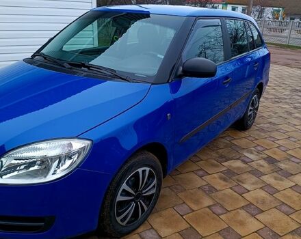 Синий Шкода Фабия, объемом двигателя 1.2 л и пробегом 178 тыс. км за 5100 $, фото 1 на Automoto.ua