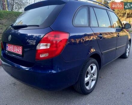 Синий Шкода Фабия, объемом двигателя 1.6 л и пробегом 230 тыс. км за 7550 $, фото 138 на Automoto.ua