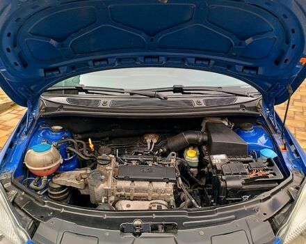 Синий Шкода Фабия, объемом двигателя 1.2 л и пробегом 178 тыс. км за 5100 $, фото 5 на Automoto.ua