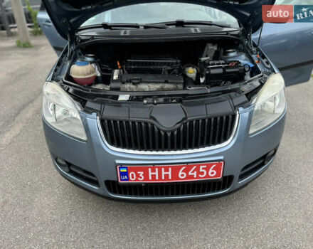 Синий Шкода Фабия, объемом двигателя 1.4 л и пробегом 217 тыс. км за 5700 $, фото 24 на Automoto.ua