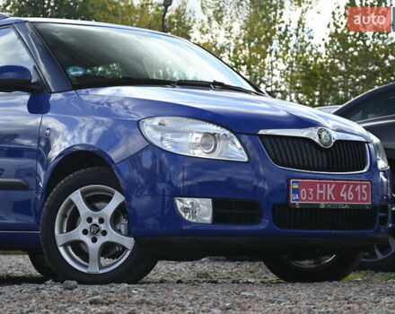 Синий Шкода Фабия, объемом двигателя 1.39 л и пробегом 178 тыс. км за 5950 $, фото 2 на Automoto.ua