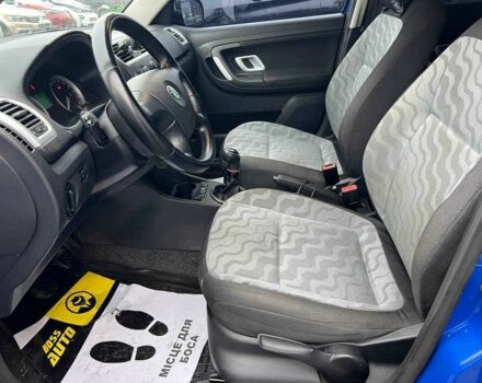 Синій Шкода Фабія, об'ємом двигуна 1.6 л та пробігом 230 тис. км за 6800 $, фото 8 на Automoto.ua