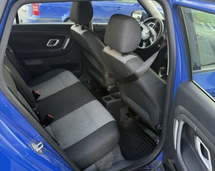 Синий Шкода Фабия, объемом двигателя 1.2 л и пробегом 150 тыс. км за 4500 $, фото 4 на Automoto.ua