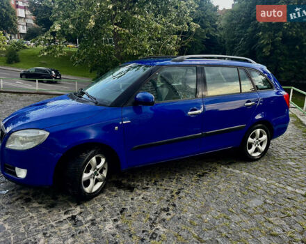 Синий Шкода Фабия, объемом двигателя 1.39 л и пробегом 186 тыс. км за 5750 $, фото 5 на Automoto.ua