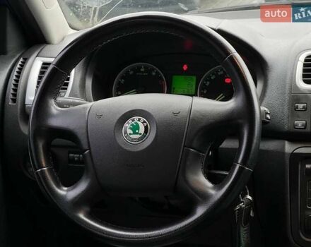 Синій Шкода Фабія, об'ємом двигуна 1.6 л та пробігом 230 тис. км за 6800 $, фото 13 на Automoto.ua