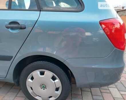 Синий Шкода Фабия, объемом двигателя 1.2 л и пробегом 161 тыс. км за 4750 $, фото 38 на Automoto.ua