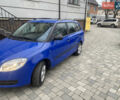 Синий Шкода Фабия, объемом двигателя 1.2 л и пробегом 189 тыс. км за 4300 $, фото 2 на Automoto.ua
