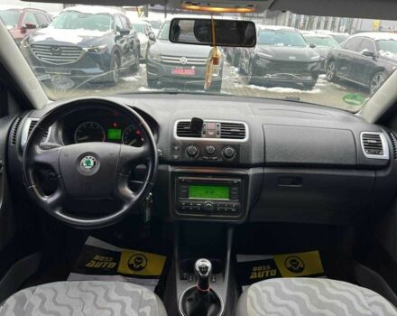 Синій Шкода Фабія, об'ємом двигуна 1.6 л та пробігом 230 тис. км за 6800 $, фото 10 на Automoto.ua