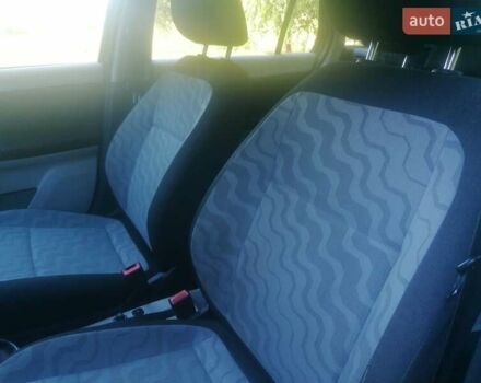 Синий Шкода Фабия, объемом двигателя 1.39 л и пробегом 167 тыс. км за 5500 $, фото 18 на Automoto.ua