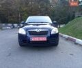 Синий Шкода Фабия, объемом двигателя 1.6 л и пробегом 230 тыс. км за 7550 $, фото 1 на Automoto.ua