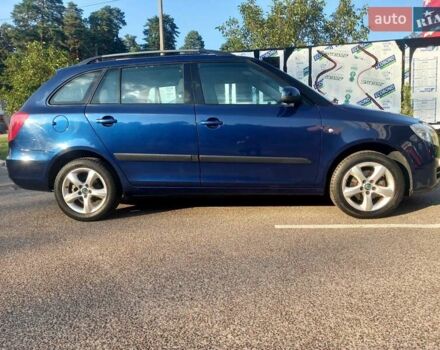 Синий Шкода Фабия, объемом двигателя 1.6 л и пробегом 230 тыс. км за 7550 $, фото 16 на Automoto.ua