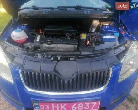 Синий Шкода Фабия, объемом двигателя 1.39 л и пробегом 167 тыс. км за 5500 $, фото 23 на Automoto.ua