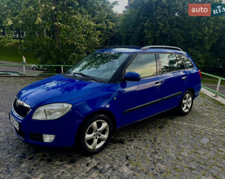 Синий Шкода Фабия, объемом двигателя 1.39 л и пробегом 186 тыс. км за 5750 $, фото 6 на Automoto.ua