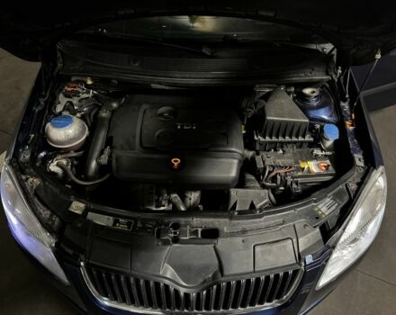 Синий Шкода Фабия, объемом двигателя 1.4 л и пробегом 279 тыс. км за 4600 $, фото 6 на Automoto.ua