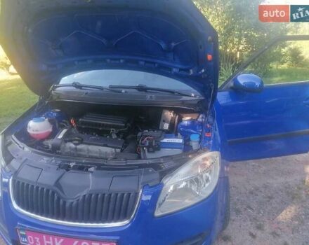 Синий Шкода Фабия, объемом двигателя 1.39 л и пробегом 167 тыс. км за 5500 $, фото 26 на Automoto.ua