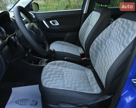 Синий Шкода Фабия, объемом двигателя 1.39 л и пробегом 178 тыс. км за 5950 $, фото 17 на Automoto.ua