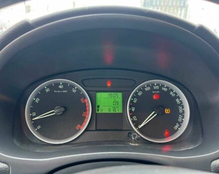 Синій Шкода Фабія, об'ємом двигуна 1.6 л та пробігом 230 тис. км за 6800 $, фото 12 на Automoto.ua