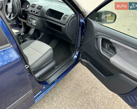 Синий Шкода Фабия, объемом двигателя 1.2 л и пробегом 160 тыс. км за 4500 $, фото 4 на Automoto.ua