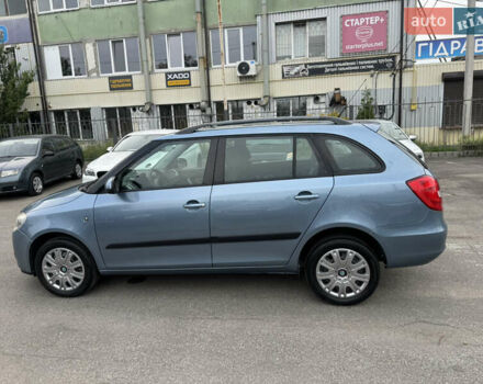 Синий Шкода Фабия, объемом двигателя 1.4 л и пробегом 217 тыс. км за 5700 $, фото 3 на Automoto.ua