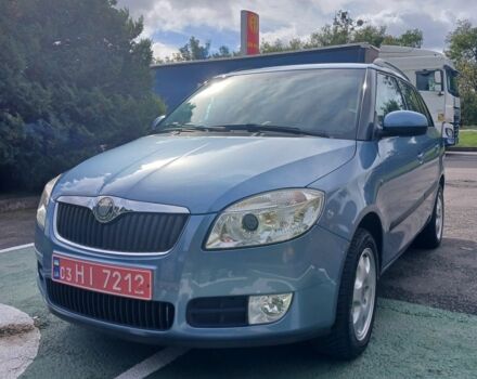 Синий Шкода Фабия, объемом двигателя 0 л и пробегом 190 тыс. км за 6100 $, фото 1 на Automoto.ua