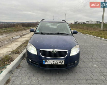 Синий Шкода Фабия, объемом двигателя 1.9 л и пробегом 290 тыс. км за 4990 $, фото 1 на Automoto.ua