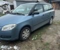 Синий Шкода Фабия, объемом двигателя 1.42 л и пробегом 180 тыс. км за 4600 $, фото 1 на Automoto.ua