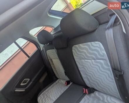 Синій Шкода Фабія, об'ємом двигуна 1.6 л та пробігом 230 тис. км за 6300 $, фото 2 на Automoto.ua