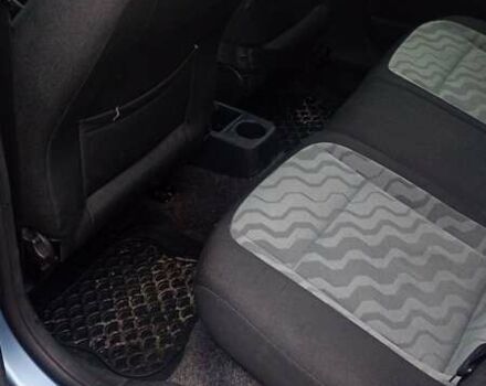 Синий Шкода Фабия, объемом двигателя 1.2 л и пробегом 197 тыс. км за 5000 $, фото 17 на Automoto.ua