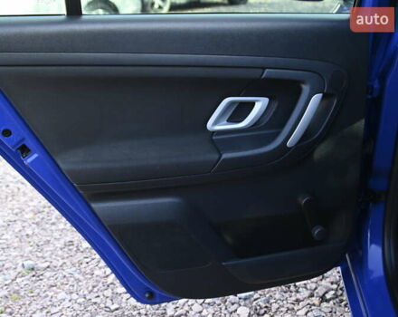 Синий Шкода Фабия, объемом двигателя 1.39 л и пробегом 178 тыс. км за 5950 $, фото 23 на Automoto.ua