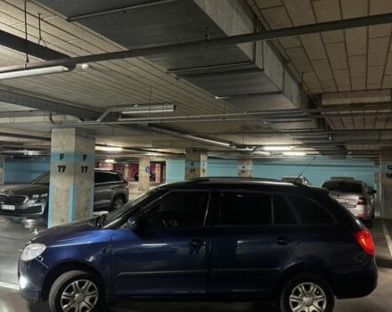 Синий Шкода Фабия, объемом двигателя 1.4 л и пробегом 279 тыс. км за 4600 $, фото 4 на Automoto.ua