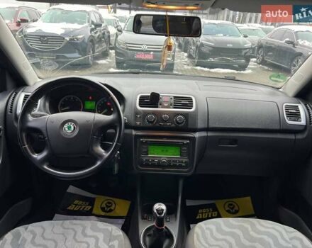 Синій Шкода Фабія, об'ємом двигуна 1.6 л та пробігом 230 тис. км за 6800 $, фото 10 на Automoto.ua