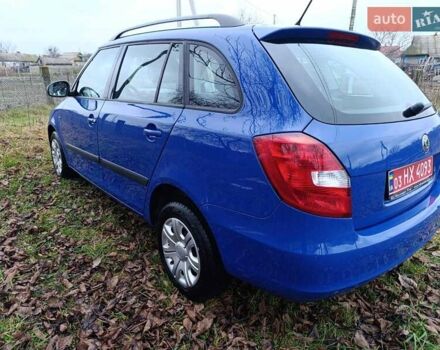 Синий Шкода Фабия, объемом двигателя 0 л и пробегом 206 тыс. км за 4999 $, фото 6 на Automoto.ua
