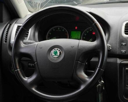 Синій Шкода Фабія, об'ємом двигуна 1.6 л та пробігом 230 тис. км за 6800 $, фото 13 на Automoto.ua