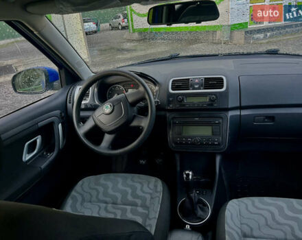 Синий Шкода Фабия, объемом двигателя 1.39 л и пробегом 186 тыс. км за 5750 $, фото 15 на Automoto.ua