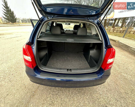 Синий Шкода Фабия, объемом двигателя 1.2 л и пробегом 160 тыс. км за 4500 $, фото 13 на Automoto.ua