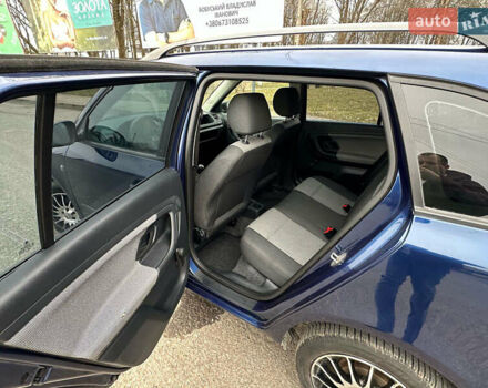 Синий Шкода Фабия, объемом двигателя 1.2 л и пробегом 160 тыс. км за 4500 $, фото 5 на Automoto.ua